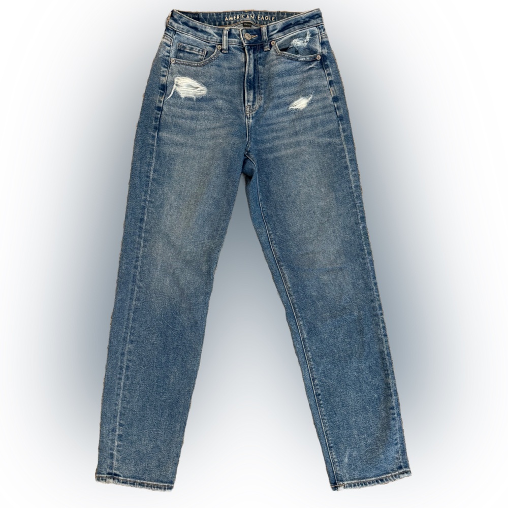 American Eagle Distressed Mom Jeans Size 4 Long